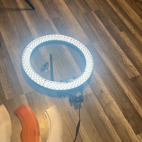 Ring light - Picture 1 of 5